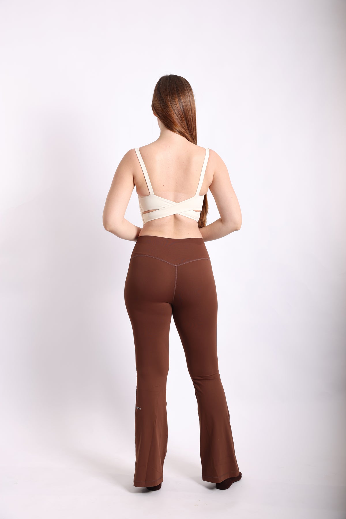BALANCE Flared Legging